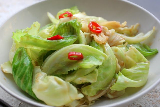 L-4 ຂົ້ວກະລໍ່ານໍ້າປາ Stir fried Cabbage 양배추 간장볶음